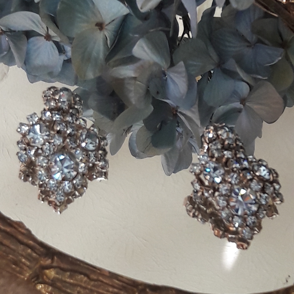BEAUTIFUL VTG BLUE RHINESTONE DROP EARRINGS!